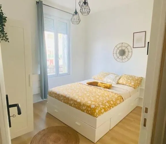 Cosy Апартаменты *